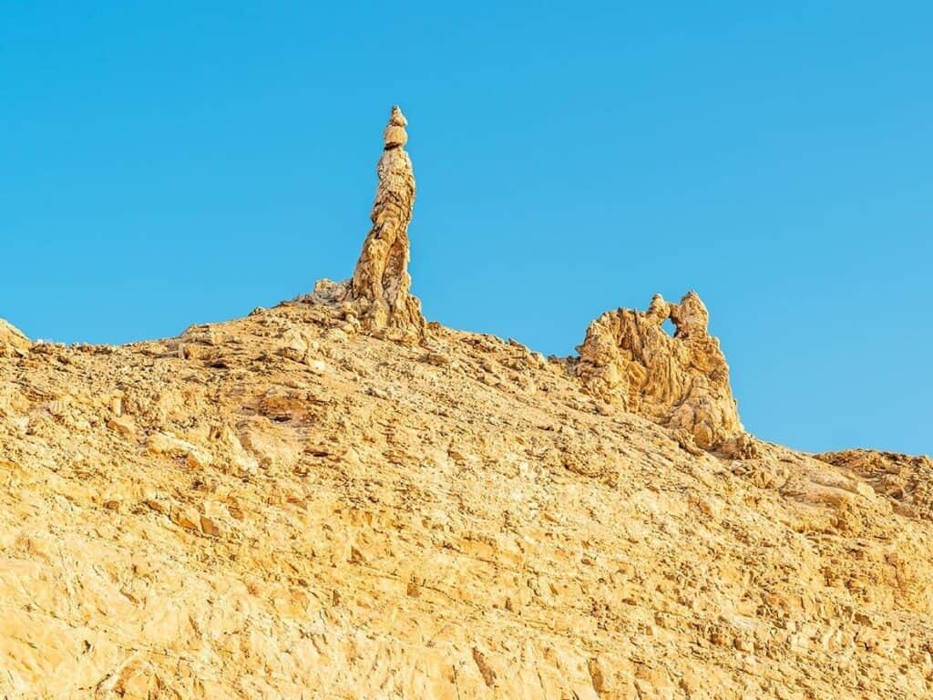 Flour Cave and Mount Sodom: Hiking Guide Near the Dead Sea